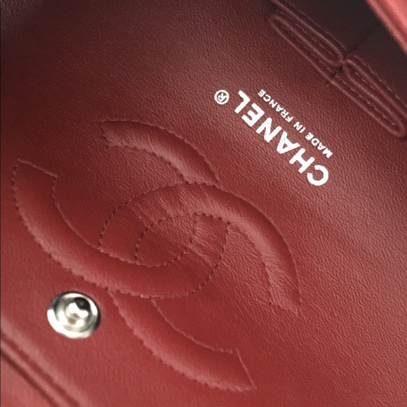 Brand New and RARE Chanel Classic Bag Deep Red - Picture 5 of 9